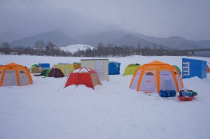 かなやま湖ワカサギ釣り